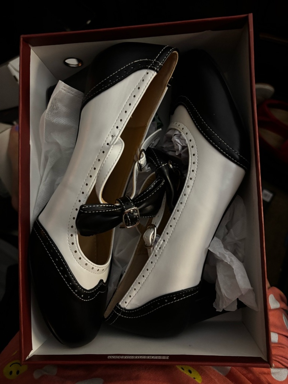 Classic Two-Tone Mary Jane Pumps - Black & White